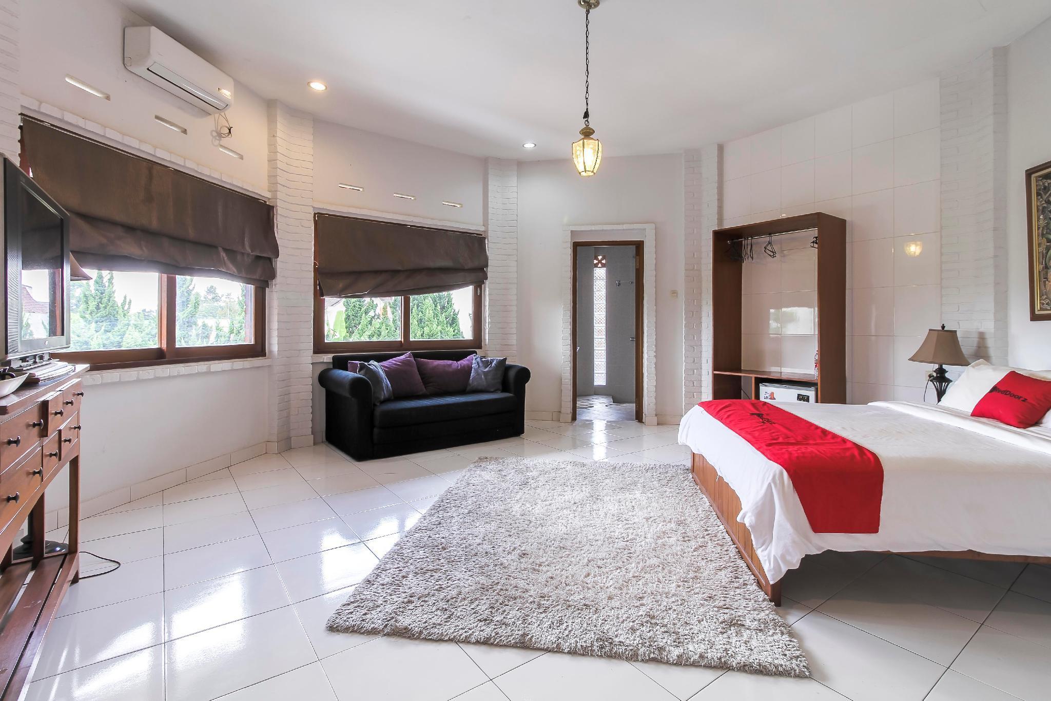Reddoorz Plus Near Dago Pakar Bandung Luaran gambar