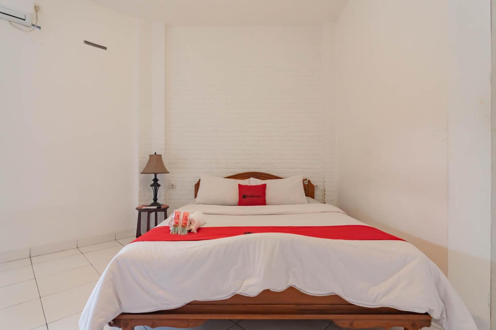 Reddoorz Plus Near Dago Pakar Bandung Luaran gambar